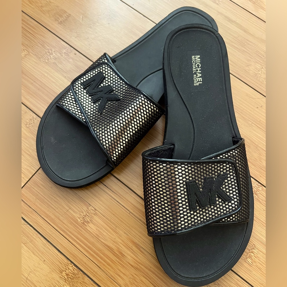 NWOT Michael Kors sandals.